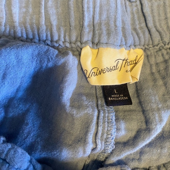 Size-L brand-universal thread condition-good - Picture 2 of 3